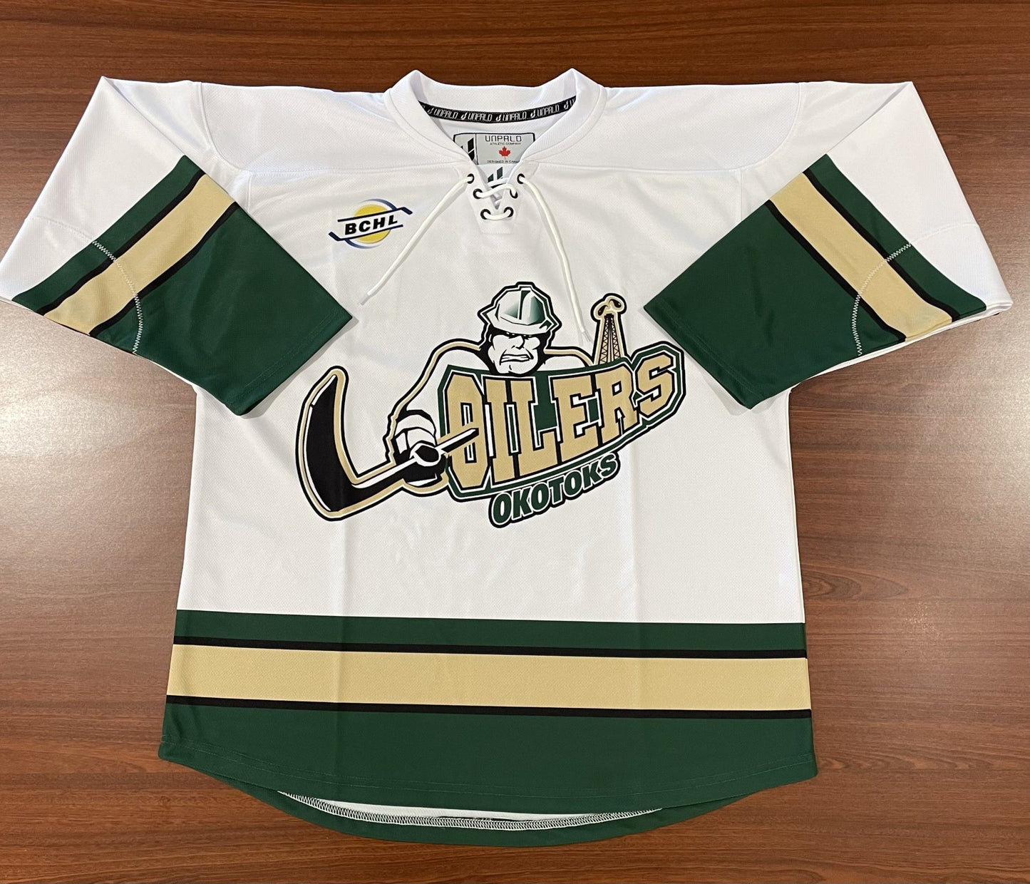 Oilers Youth White Jersey BCHL Logo